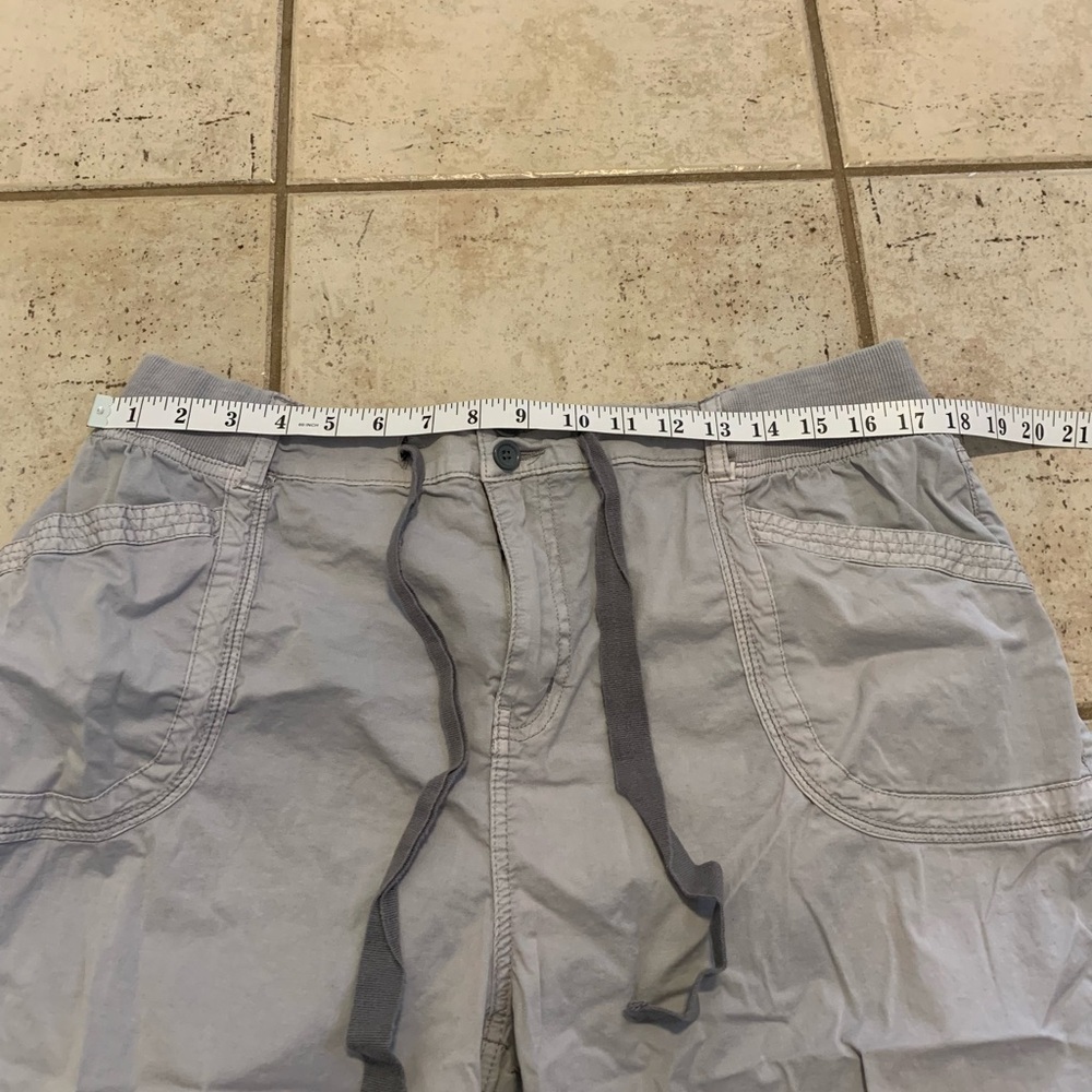 ๐ DC Jeans Cropped Cargo Pants - Size 18 - Picture 4 of 6